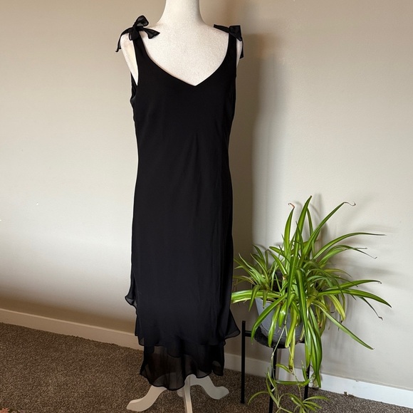 Vintage Dresses & Skirts - Y2K Vintage LBD Black floaty dress SZ 10 tiered bow straps dark feminine wedding